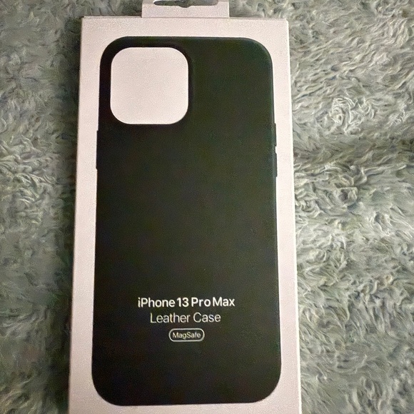 COPY - iPhone 13 ProMax green leather case - Picture 1 of 2